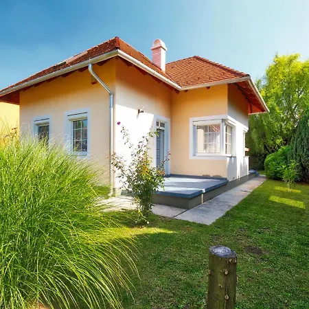 Holiday Balaton H2090 * Balatonszarszo